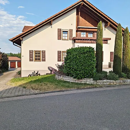 Ferienwohnung Bluetenzauber In Idyllischer Lage Naehe Bodensee Hilzingen Exterior photo
