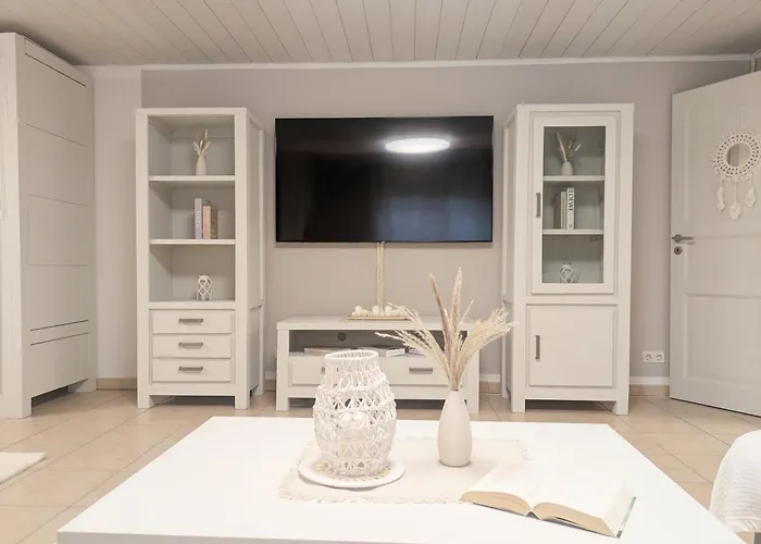 Ferienwohnung Bluetenzauber In Idyllischer Lage Naehe Bodensee